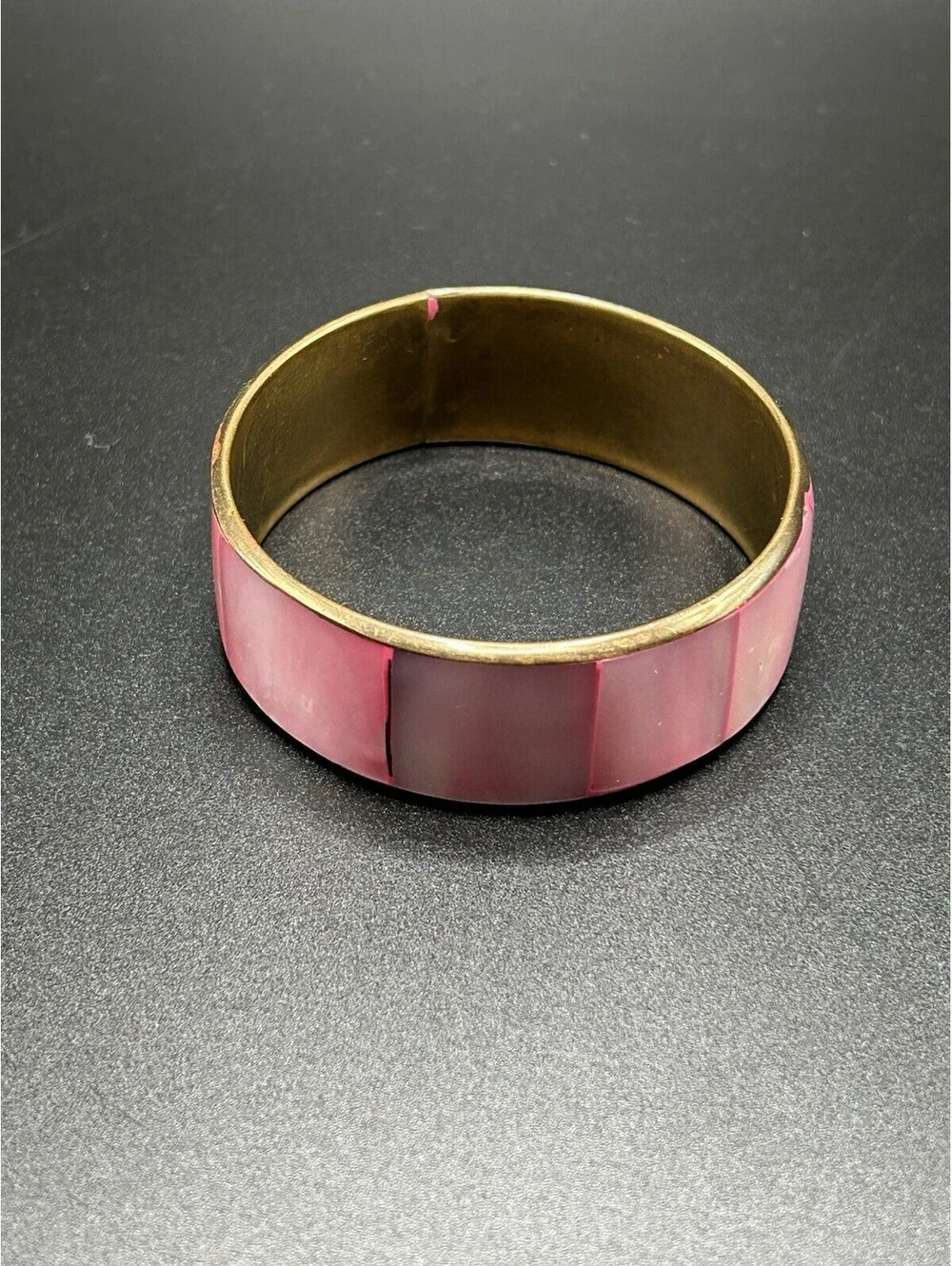 Vintage Brass Gold Tone Metal Inlaid Pink Mother Of Pearl Bangle Bracelet 1970’s